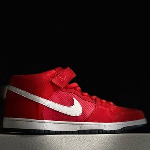 Nike SB Dunk Hyper Red Size 11 (314383 610)